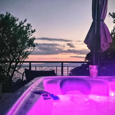 Lipa - Hreljin, Crikvenica S Jacuzzijem I Pogledom Na