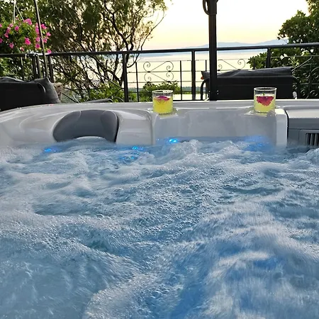 Lipa - Hreljin, Crikvenica S Jacuzzijem I Pogledom Na * Hreljin
