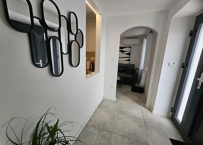 Lipa - Hreljin, Crikvenica S Jacuzzijem I Pogledom Na Appartement *