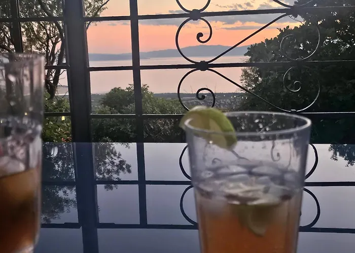 Lipa - Hreljin, Crikvenica S Jacuzzijem I Pogledom Na * Hreljin